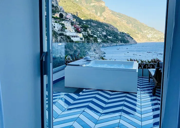 Diamond Luxury 4* Positano