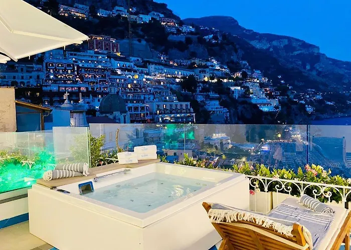 Diamond Luxury 4*