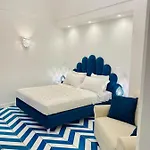 Diamond Luxury 招待所 4*