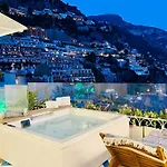 Diamond Luxury 4*