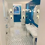 招待所 Diamond Luxury 4*