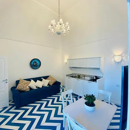 Diamond Luxury 4* بوسيتانو