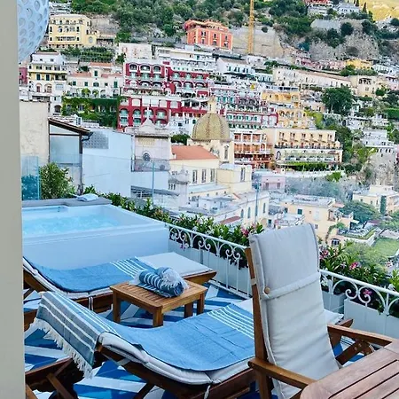 Diamond Luxury 4* بوسيتانو