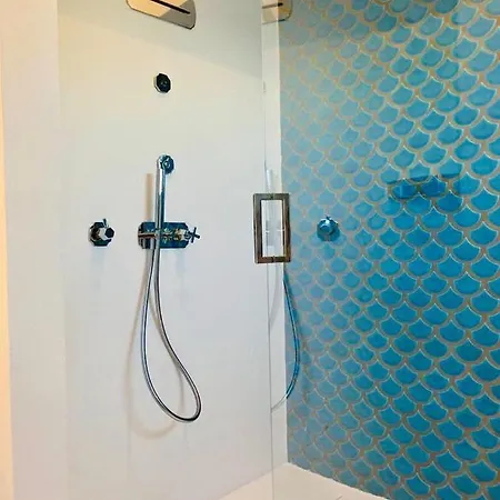 Diamond Luxury 4* بوسيتانو