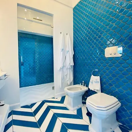 Diamond Luxury بيت ضيافة بوسيتانو